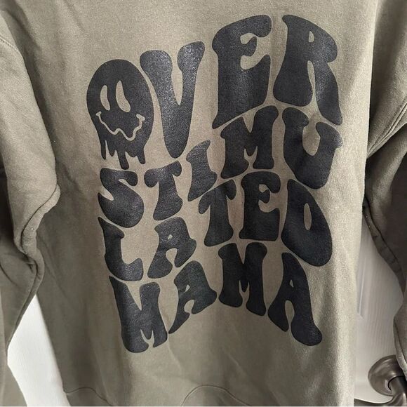 Overstimulated Mama Graphic Crewneck Sweatshirt Size Medium - Picture 3 of 6